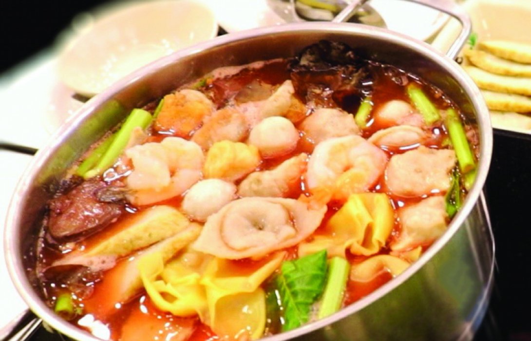 ชวนชิม : เสิร์ฟความแซ่บ !!  เย็นตาโฟเครื่องทรง จัดเทศกาลหม้อไฟอร่อยสุดคุ้ม