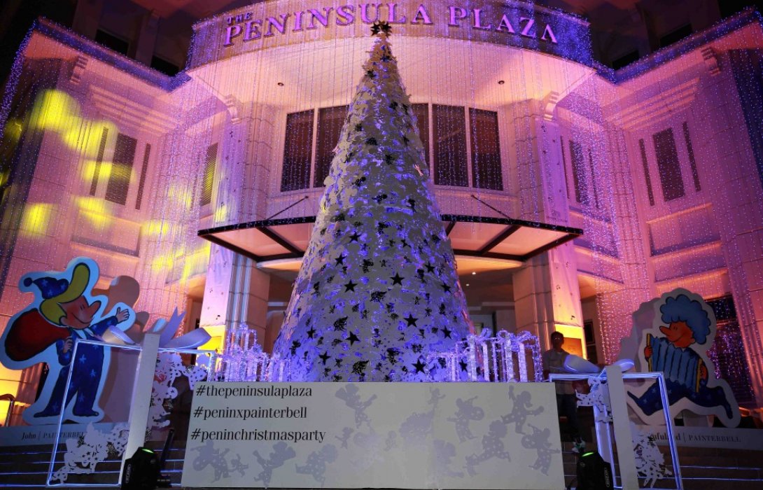 ต้นคริสต์มาส เดอะ เพนนินซูล่า พลาซ่า แลนด์มาร์คต้นคริสต์มาสยุคแรกบนถนนราชดำริ