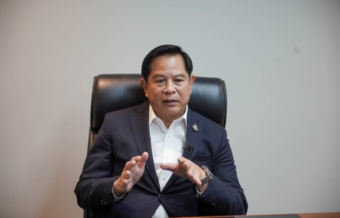 รมว.พลังงาน ชงปรับลดราคาน้ำมัน – ไฟฟ้า หวังลดภาระค่าใช้จ่ายให้ประชาชน
