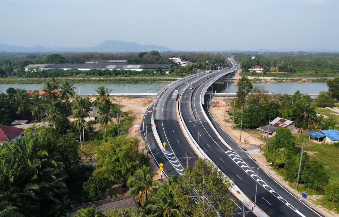 กรมทางหลวง สร้างสะพานทางบนหลวงหมายเลข 4046 จ.ตรัง แล้วเสร็จ 