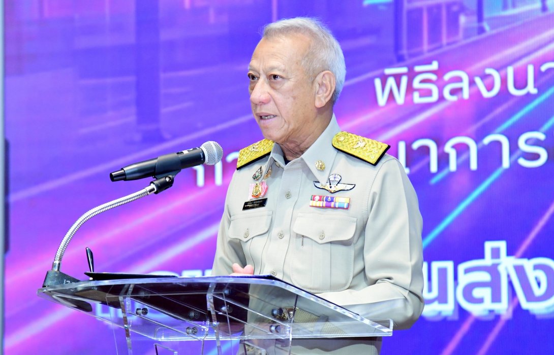 “พิพัฒน์” เร่งเครื่องเยียวยาเหตุเครนถล่มรถไฟความเร็วสูง สั่งทิพยประกันภัยจ่ายเงินทันที ครอบครัวผู้เสียชีวิตรับขั้นต่ำ 1 ล้านบาท ย้ำรัฐไม่รอเอกสาร เงินต้องถึงมือประชาชนก่อน