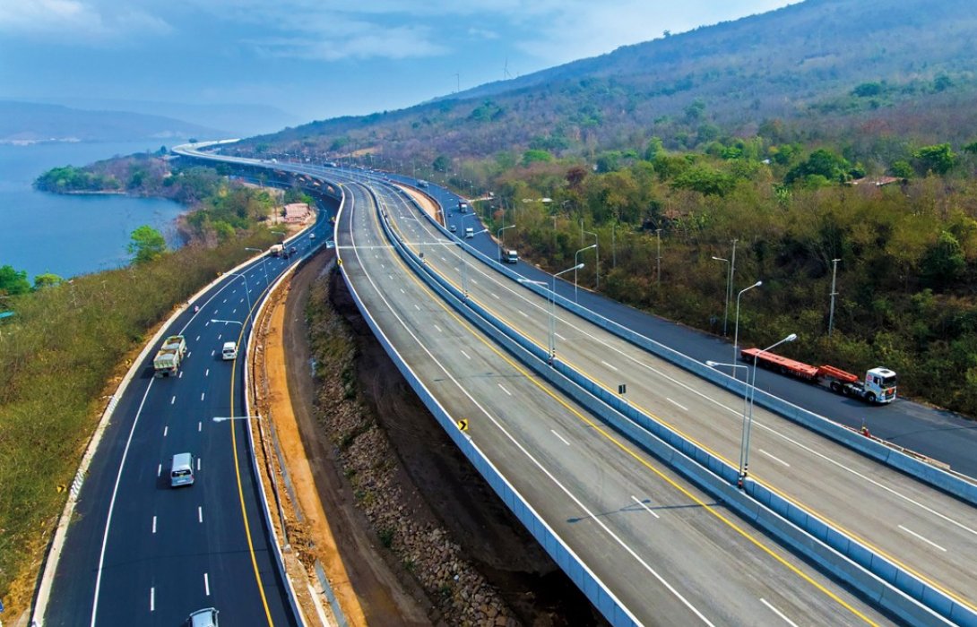 คมนาคม เปิดวิ่งฟรีมอเตอร์เวย์-ทางด่วน ช่วงสงกรานต์ 69 คุมเข้ม 7 มาตรการ ย้ำ “ปลอดภัยทุกเส้นทาง”