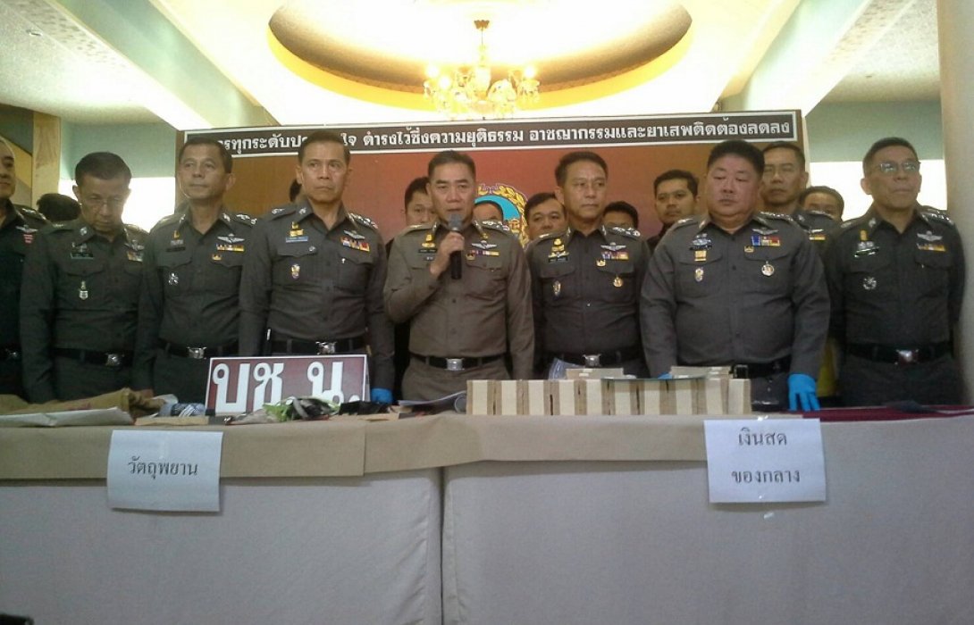 บิ๊กแป๊ะ นำทีม แถลงจับกุม “แก๊งปล้นทรัพย์สกุลเงินเยน 196 ล้านเยน มูลค่า60 ล้านบาทไทย”