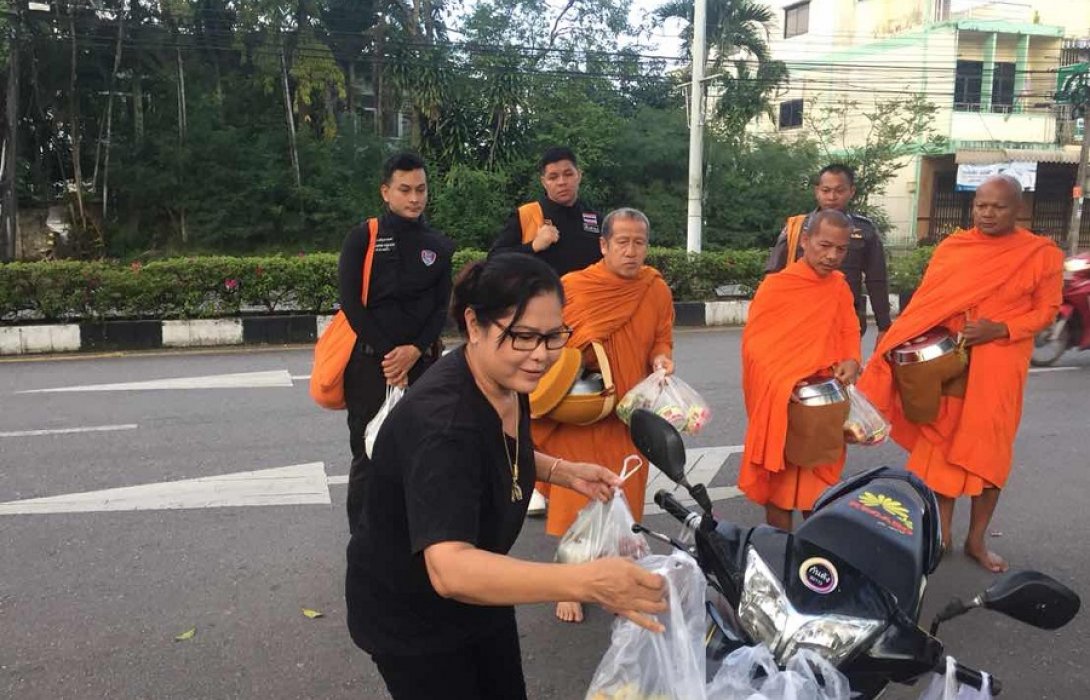 โครงการเดือนตุลาจิตอาสาถวายเป็นพระราชกุศลแด่พระเจ้าอยู่หัวรัชกาลที่ 9