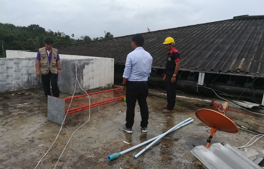 กรม สบส.ระดมทีมเอ็มเสิร์ท เร่งช่วยเหลือสถานพยาบาลในจังหวัดปัตตานี หลังถูกน้ำท่วม