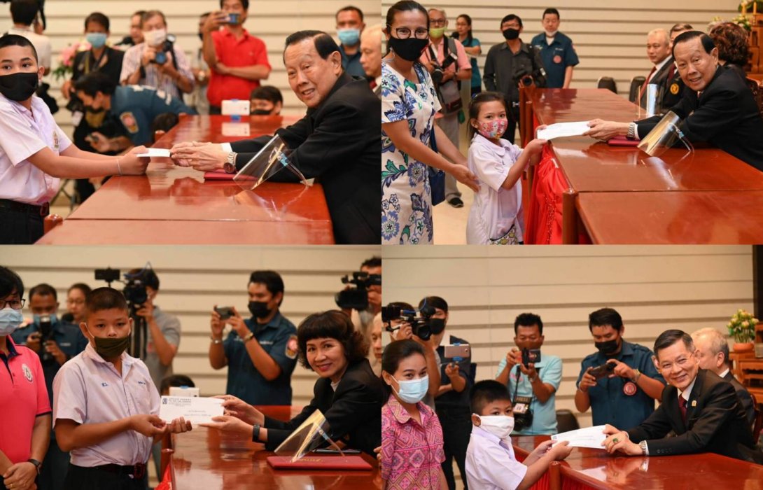 “มูลนิธิป่อเต็กตึ๊ง” มอบทุนการศึกษาแก่นักเรียนระดับชั้นประถมศึกษา ประจำปี 2563