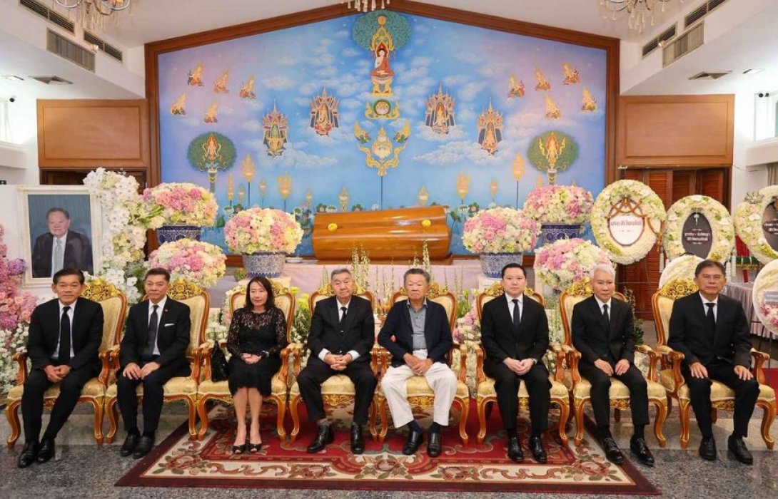 ร่วมงานสวดพระอภิธรรมและแสดงความอาลัยกับครอบครัวพูลวรลักษณ์