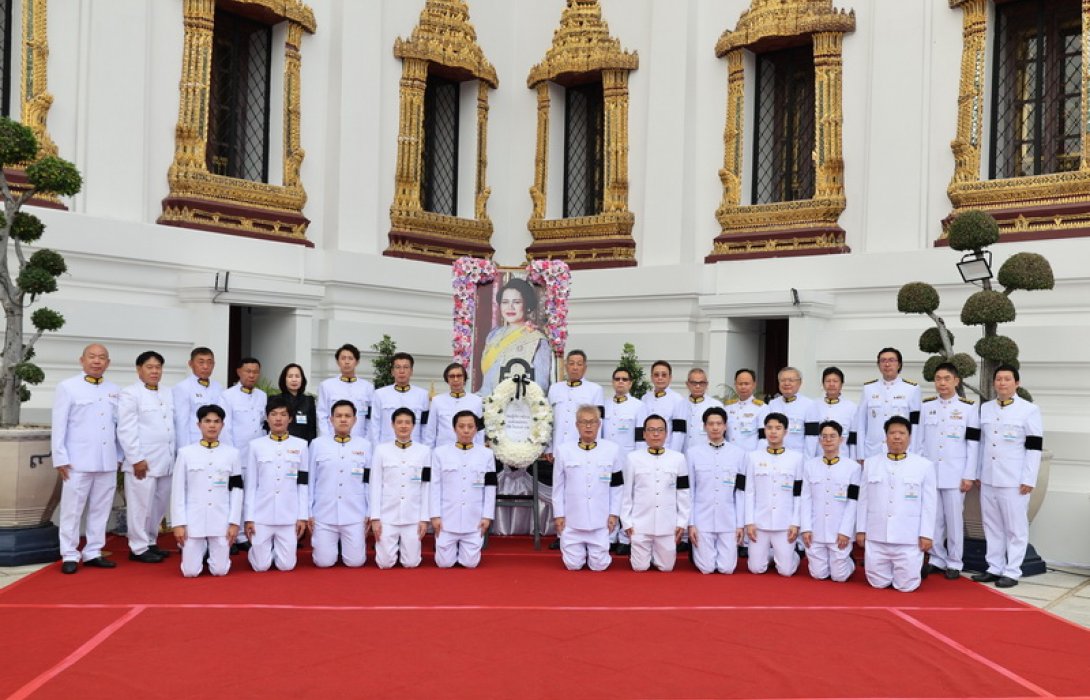 ไทยฮอนด้า น้อมถวายพวงมาลา ถวายสักการะ เพื่อสำนึกในพระมหากรุณาธิคุณ สมเด็จพระนางเจ้าสิริกิติ์ พระบรมราชินีนาถ พระบรมราชชนนีพันปีหลวง ณ ศาลาสหทัยสมาคม ในพระบรมมหาราชวัง