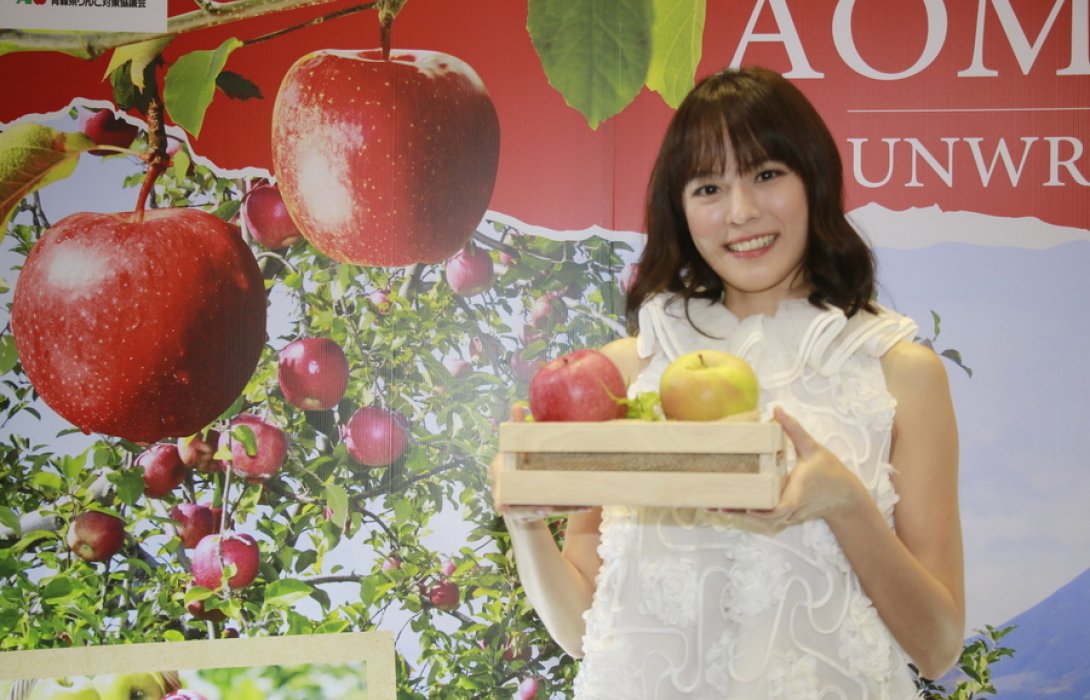 ดาราสาวหน้าเด็ก “แพทตี้” โปรโมทชวนคนไทยร่วมชิม แอปเปิลอาโอโมริ กว่า 9 สายพันธุ์ นำเข้าจากญี่ปุ่น  