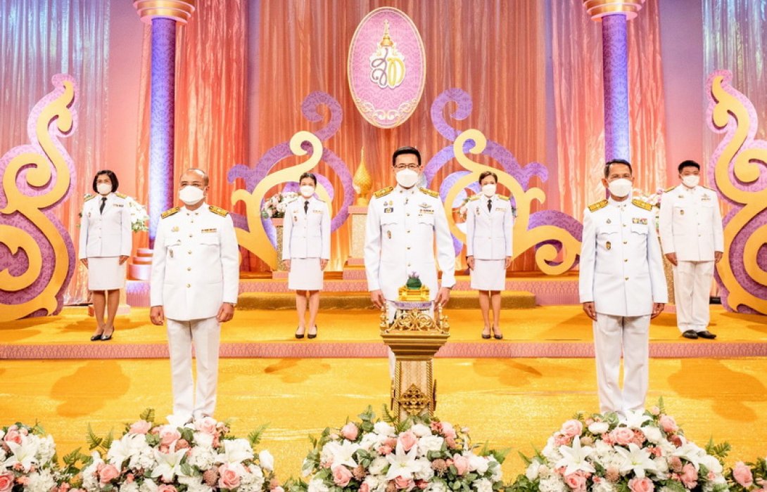 เลขาธิการ คปภ. นำคณะผู้บริหาร สำนักงาน คปภ. บันทึกเทปถวายพระพรชัยมงคลสมเด็จพระนางเจ้าสุทิดา พัชรสุธาพิมลลักษณ พระบรมราชินี