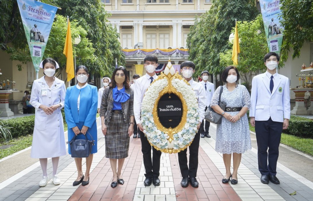 ไทยประกันชีวิตร่วมพิธีวางพวงมาลา เนื่องในวันมหิดล ประจำปี 2565