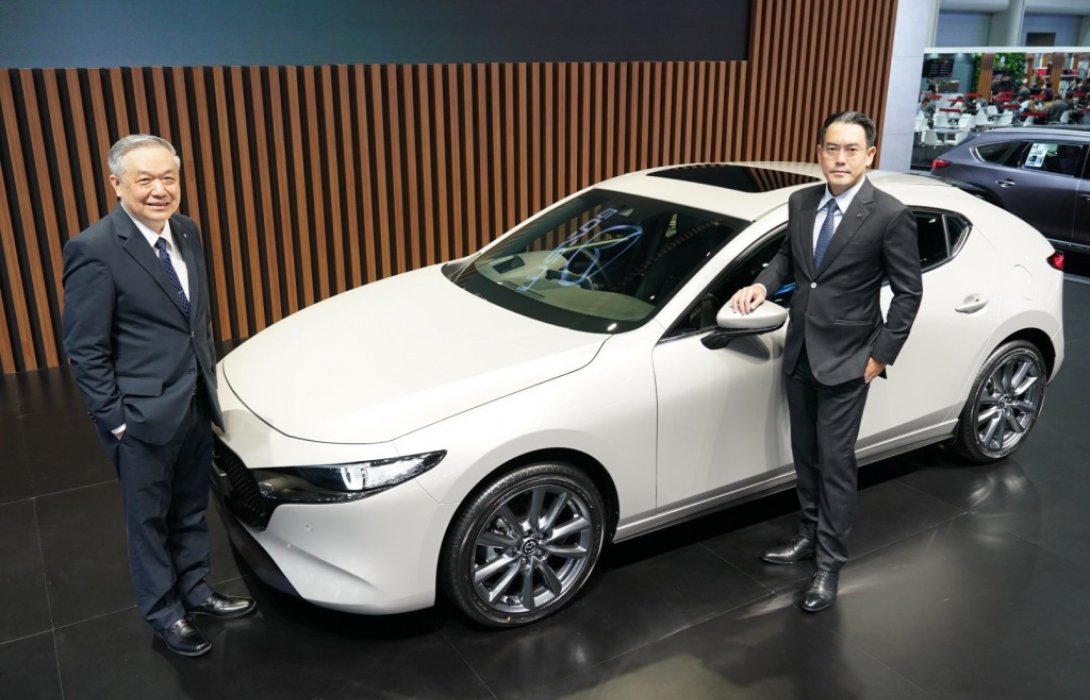 มาสด้าชูไฮไลท์ NEW MAZDA3 พร้อมทัพรถรุ่นใหม่ลุยมอเตอร์โชว์ อัดโปรแรง ฟรีดอกเบี้ย ฟรีประกัน ฟรีบัตรน้ำมัน 