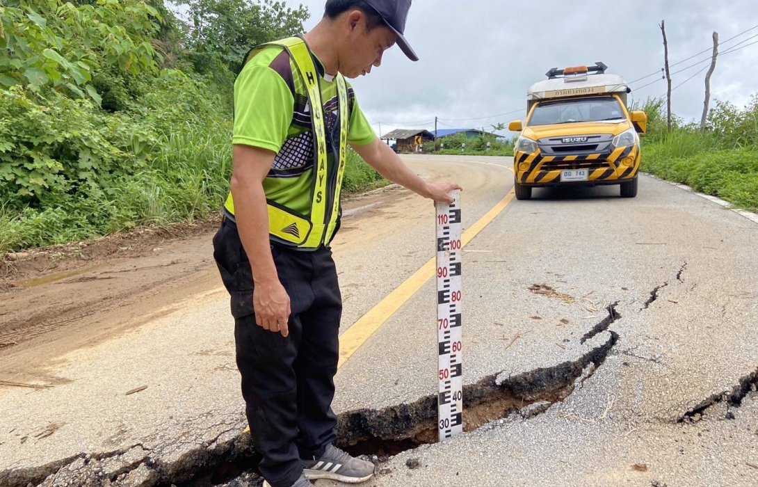 อัพเดท! กรมทางหลวง สรุปสถานการณ์น้ำท่วมประจำวันที่ 25 ส.ค. 67 พบทางหลวงผ่านไม่ได้ 9 แห่ง สอบถามเส้นทางโทร 1586