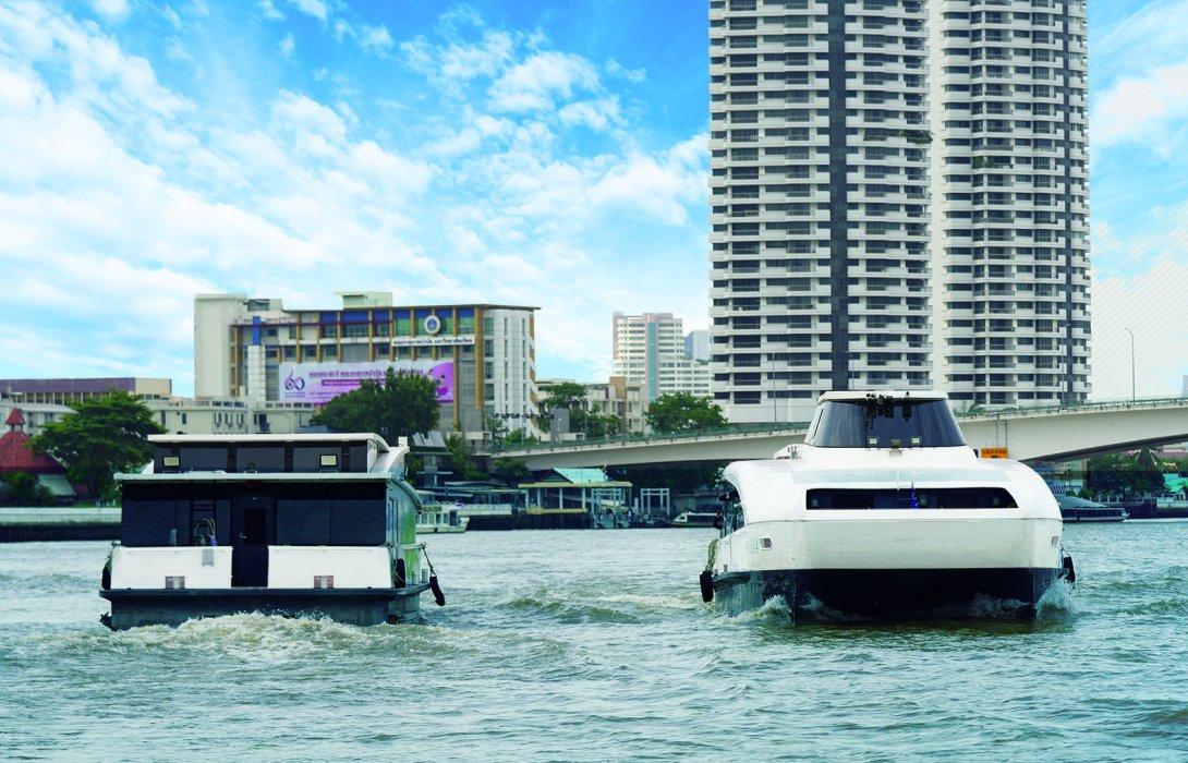 ไทย สมายล์ โบ้ท เพิ่มจุดจอดท่าเรือ ม.นวมินทร์ ช่วยคนเดินทางเหตุถนนยุบ