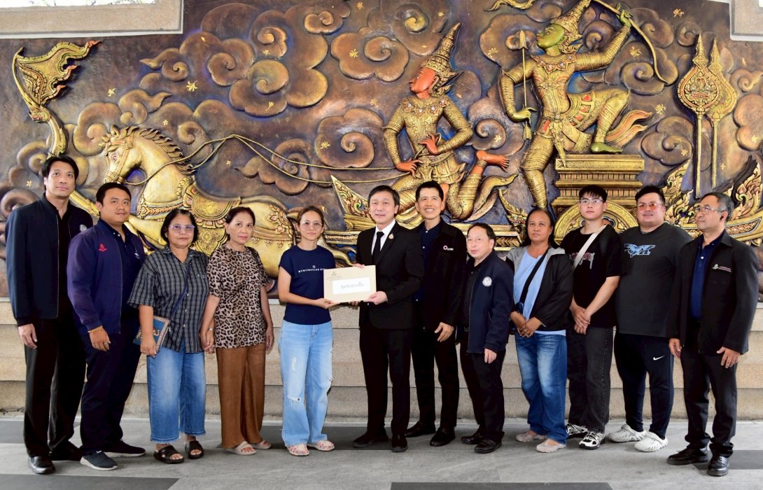 กระทรวงคมนาคม มอบสัญญาเช่าที่ดินของ รฟท. 3 แปลง ให้กับชุมชนในเขตบางกอกน้อย กรุงเทพมหานคร จังหวัดกาญจนบุรี และราชบุรี รวม 71 ครัวเรือน