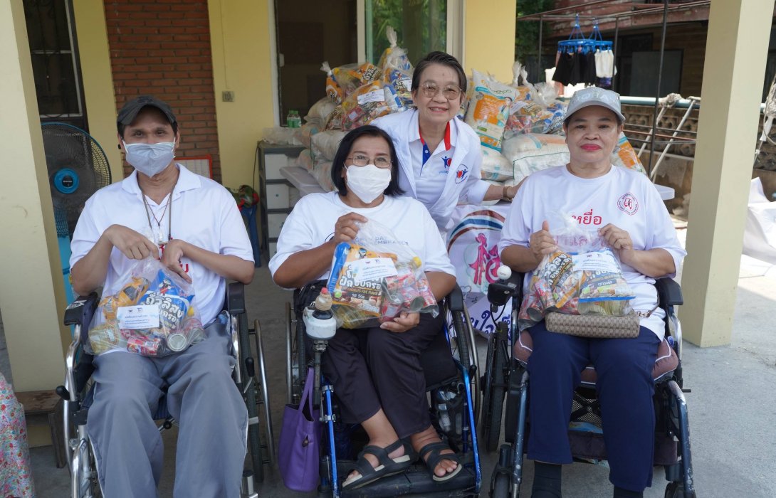 มูลนิธิหัวใจบริสุทธิ์ จับมือ TSB เติมสุขรับสงกรานต์ มอบถุงยังชีพช่วยเหลือชุมชน