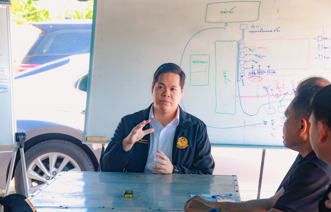 “สรรเพชญ” ลงพื้นที่ติดตามเหตุไฟไหม้บ่อขยะเกาะแต้ว ระดมทุกภาคส่วนเร่งควบคุมเพลิง ลดผลกระทบประชาชน