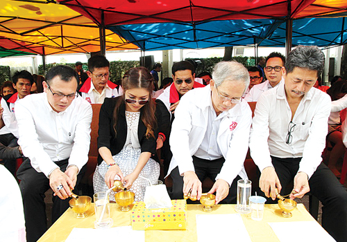 ‘นีโอไลฟ์’ บวงสรวงสิ่งศักดิ์สิทธิ์สนง.ใหม่