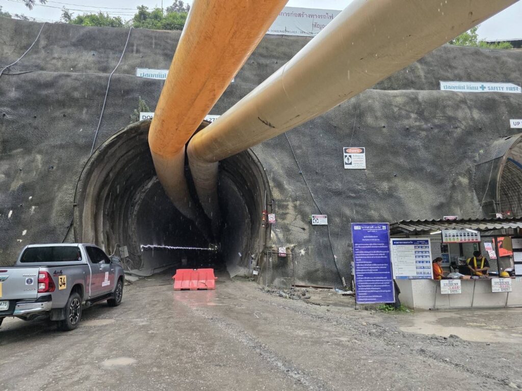 รถไฟเด่นชัย–เชียงของ คืบ 70.7%! “อุโมงค์งาว” เหลือ 300 เมตร จ่อทะลุขึ้นแท่นยาวที่สุดในไทย